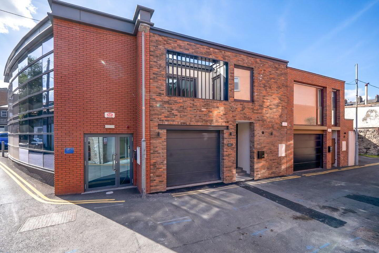 The Mews, 3 Leeson Close 39 of 40