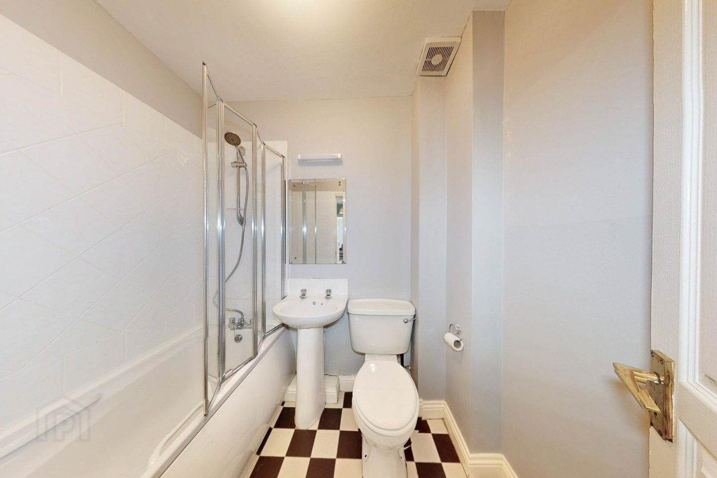 Apt 26, Block C 24 of 25