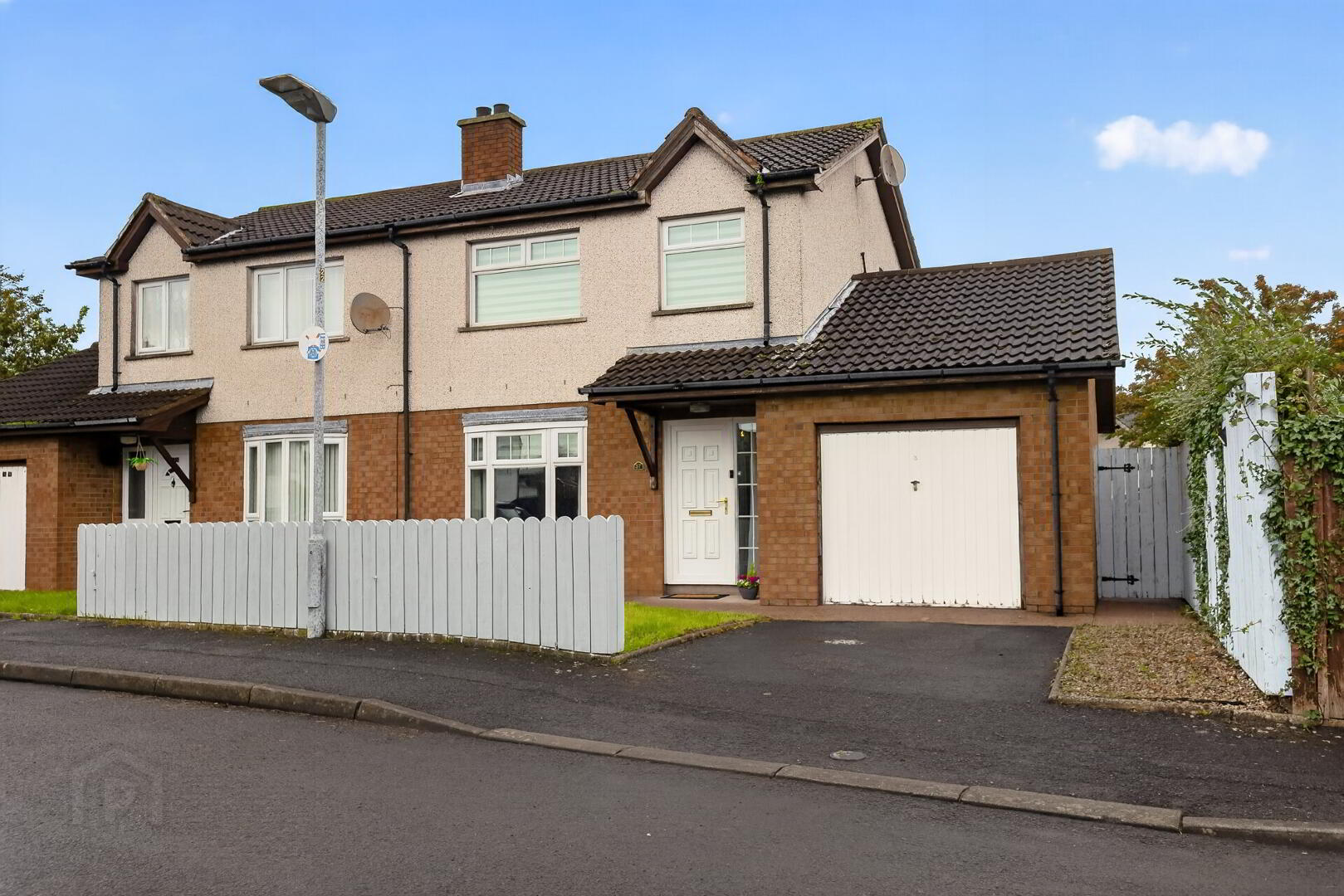37 Mahon Avenue 1 of 27