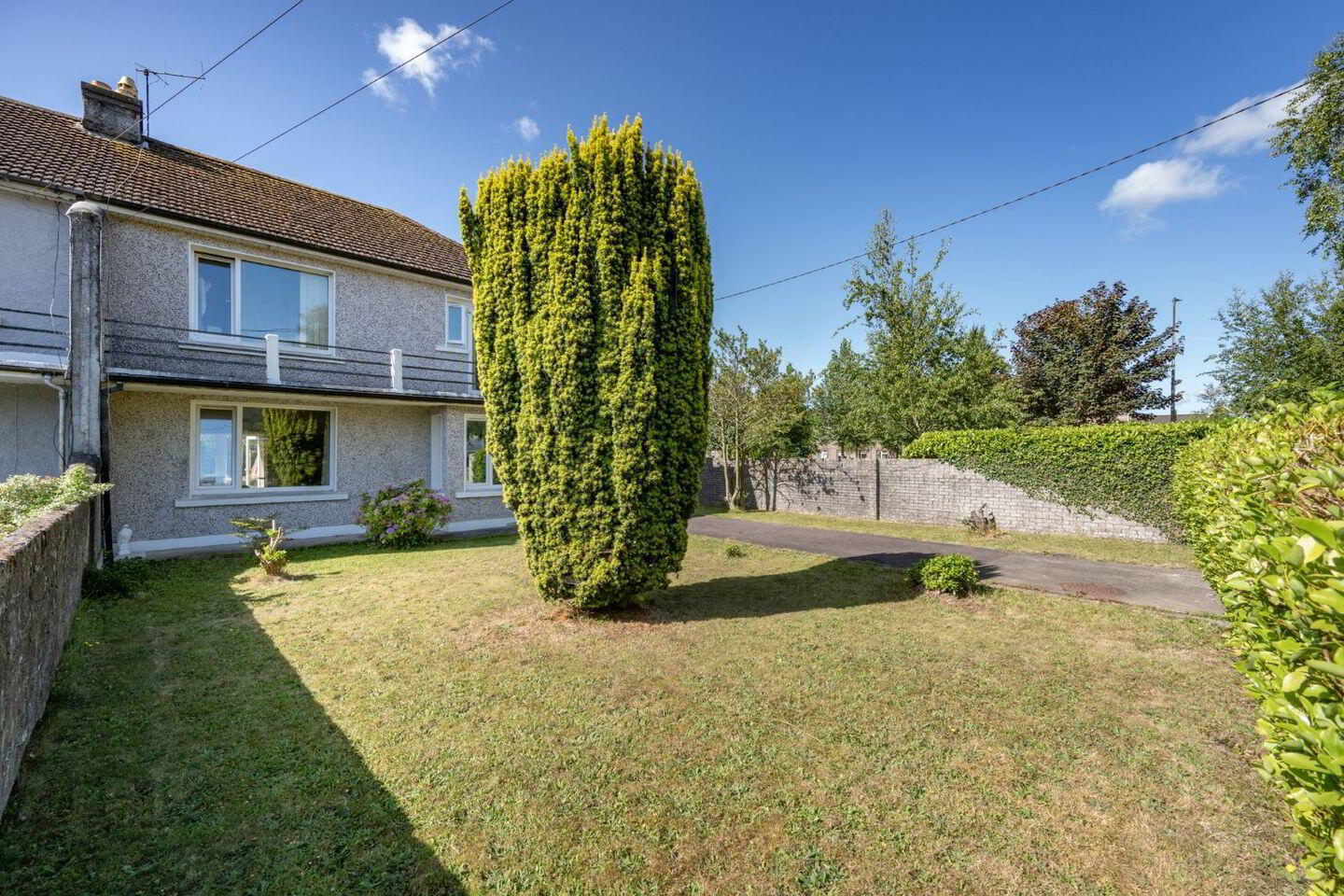 Altair, 1 Laburnum Park 1 of 46