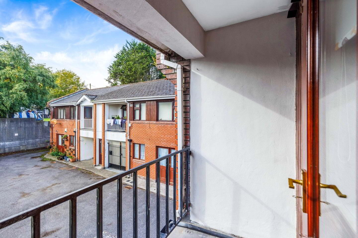 4 Canon Row Court 3 of 20