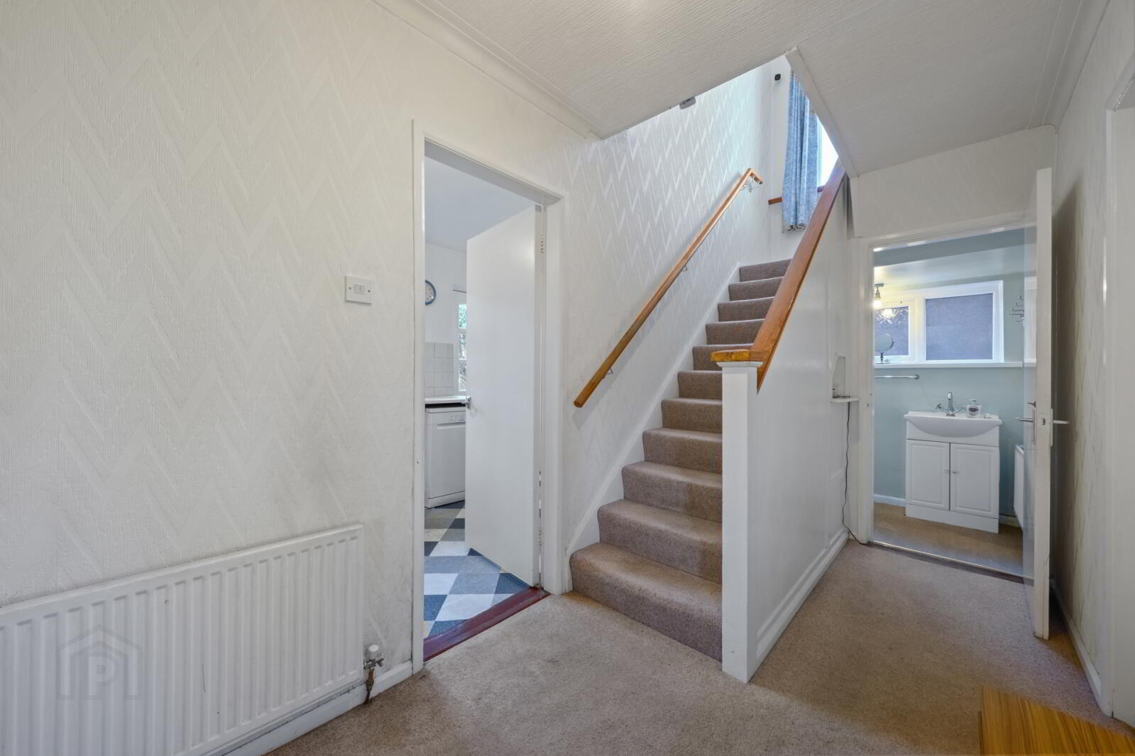39 Bladon Drive 2 of 21