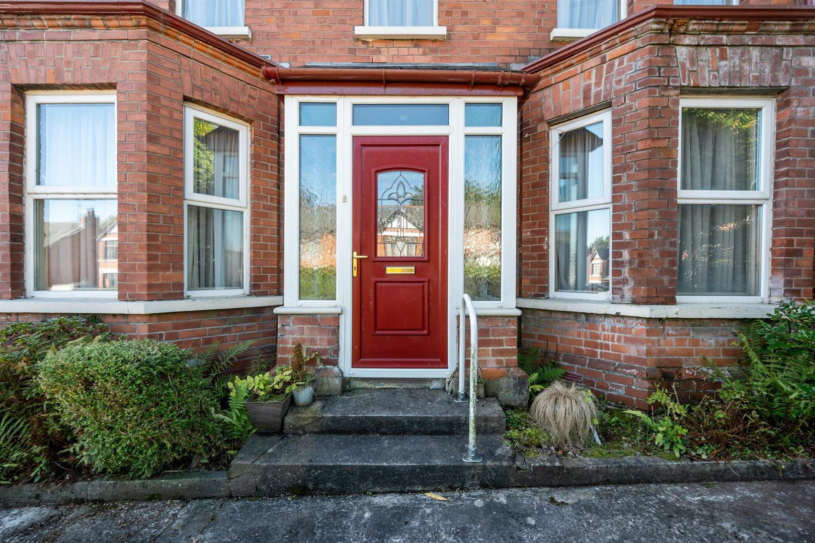 14 Fruithill Park 2 of 42