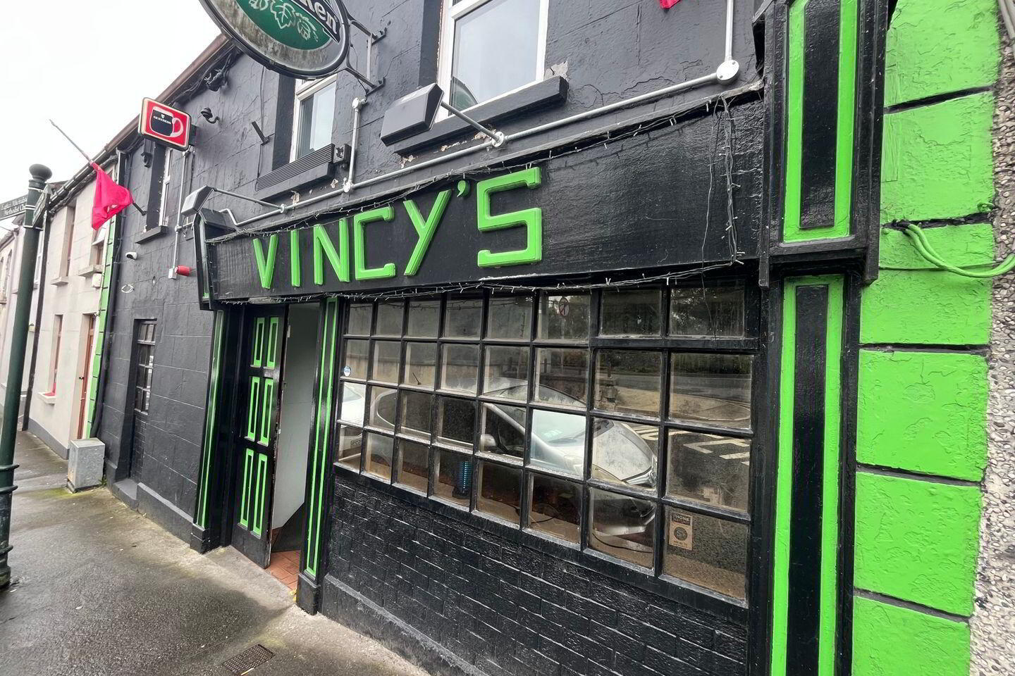 Vincy's Bar 1 of 19