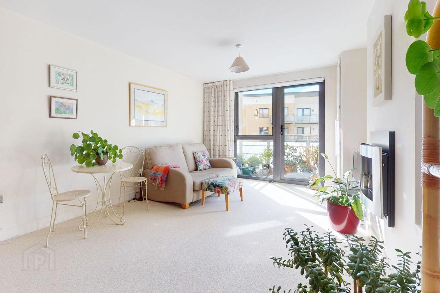 Apartment 420 Olcovar 3 of 14