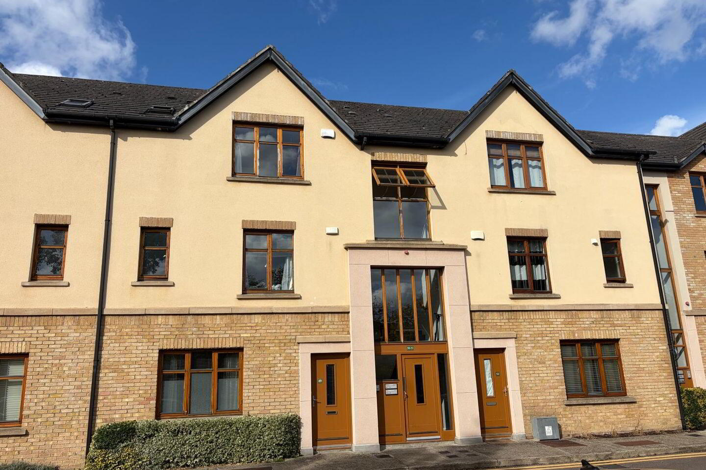 50 Woodbrook Square 3 of 20