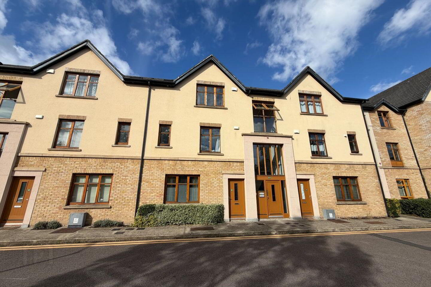 50 Woodbrook Square 1 of 20
