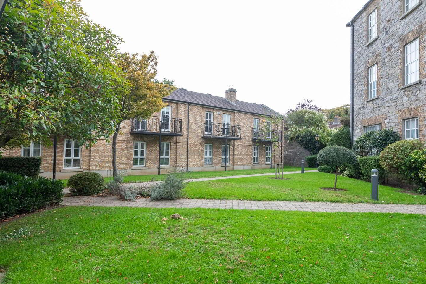 21 Haddington Square 1 of 21