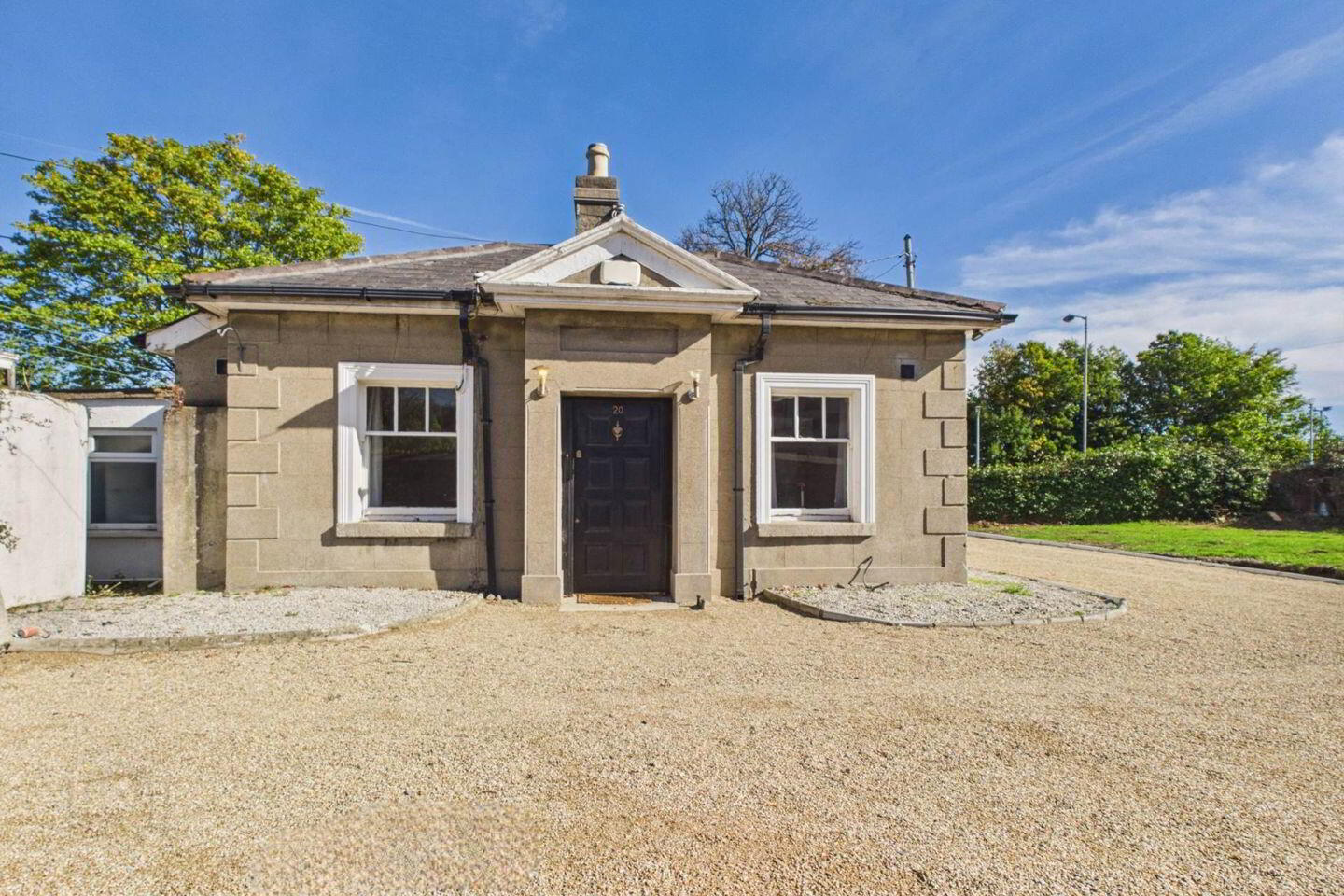 Dunedin, 20 Monkstown Avenue 1 of 19