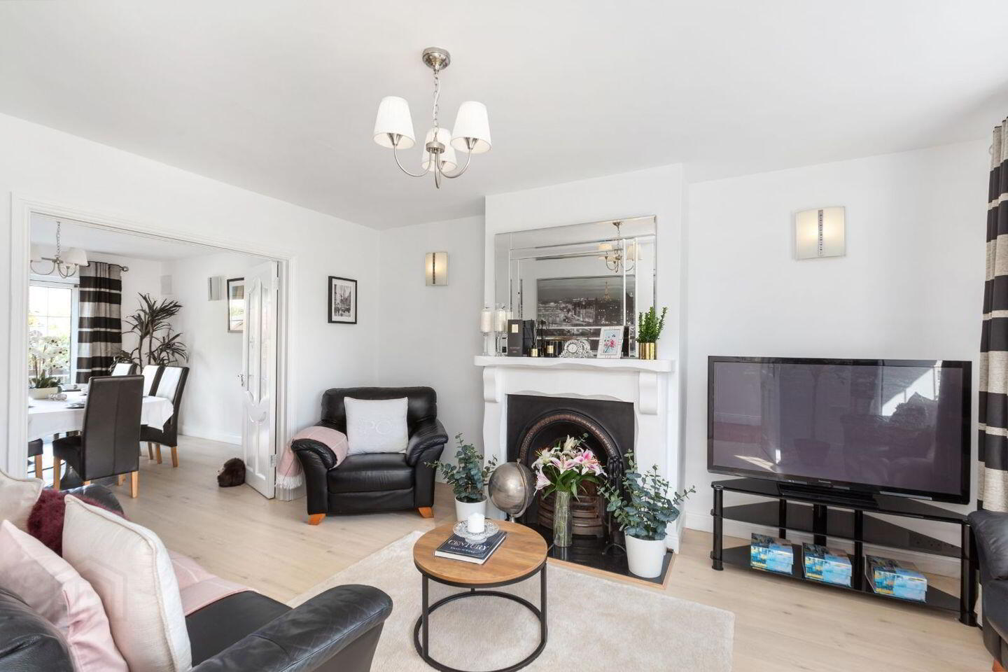 19 Rossana Close 3 of 18
