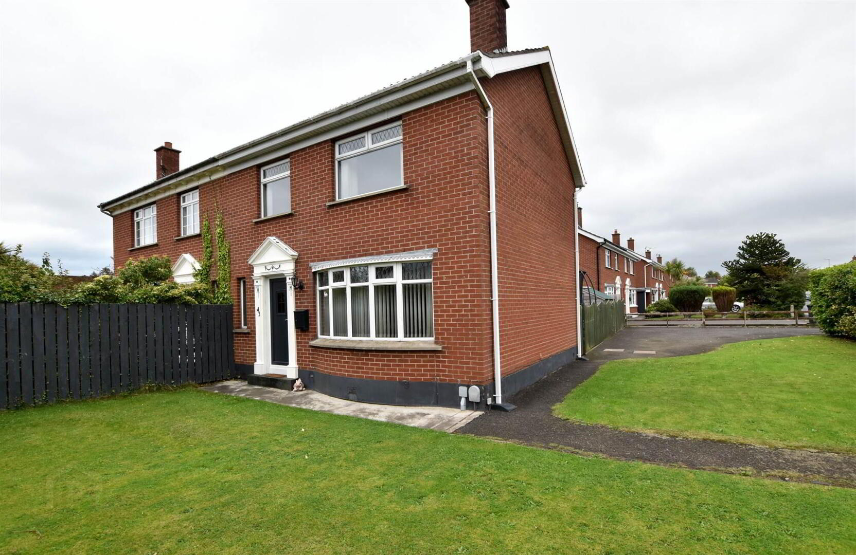 43 Silverbirch Road 1 of 19