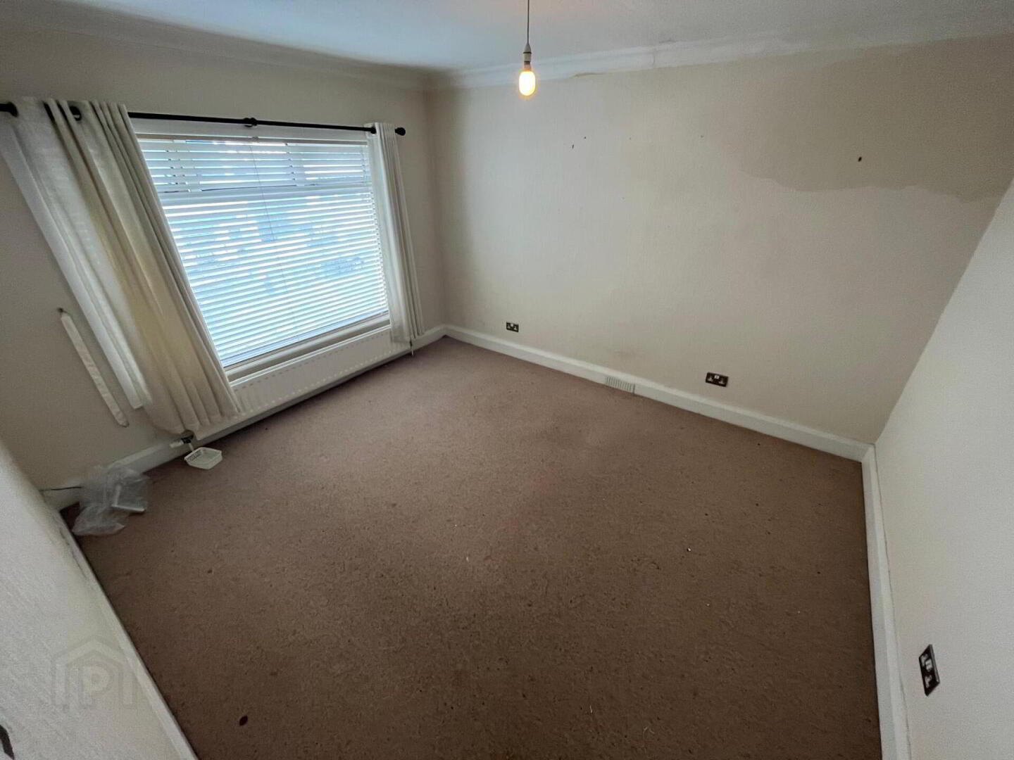 139 Andersonstown Road 3 of 10