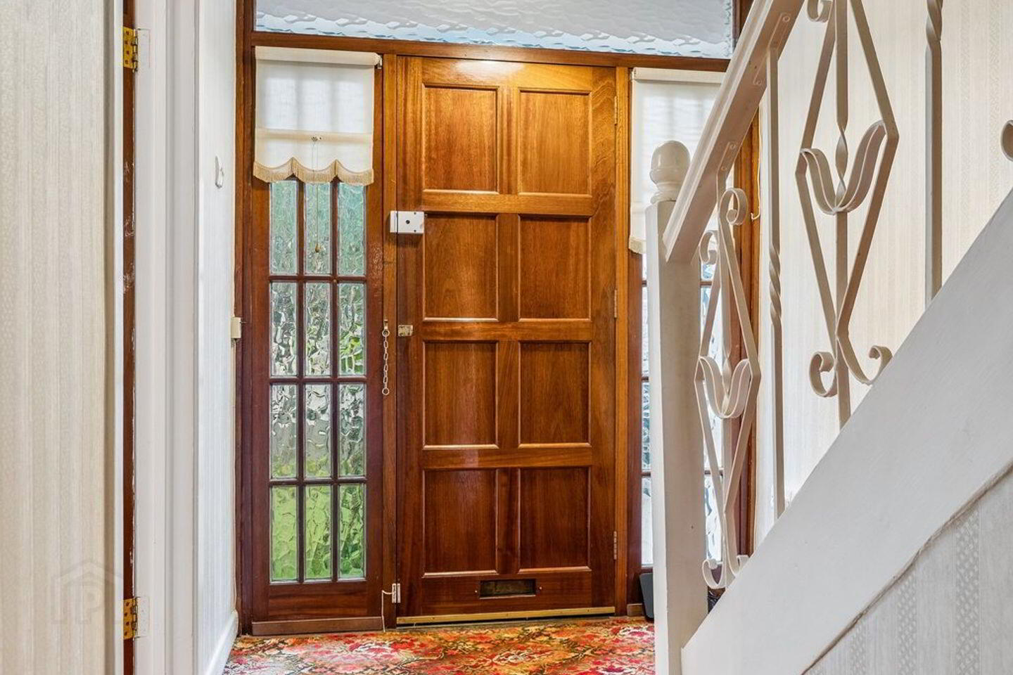 90 Meadow Vale 3 of 33