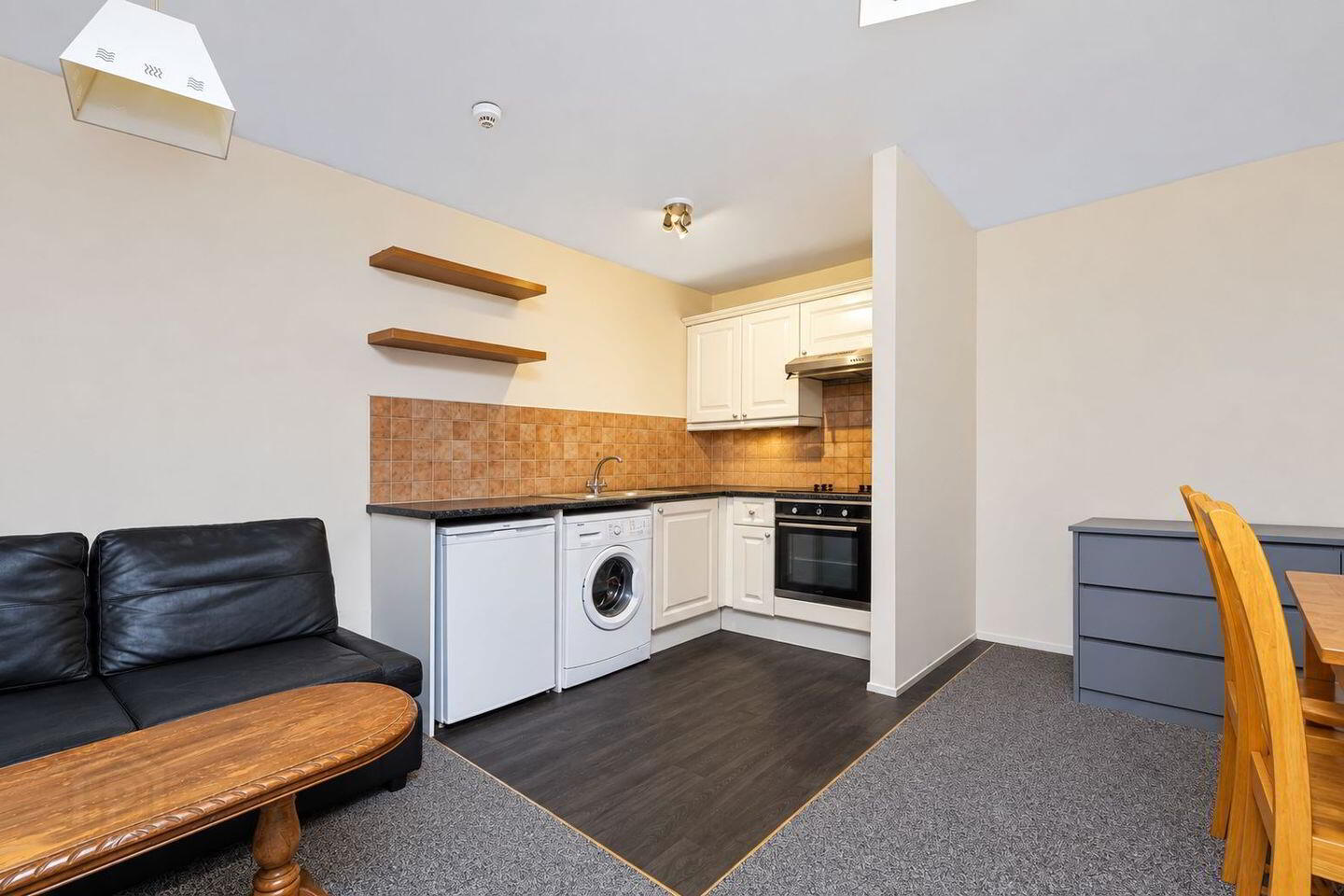 Apartment 10 Kingsmill Court 3 of 11