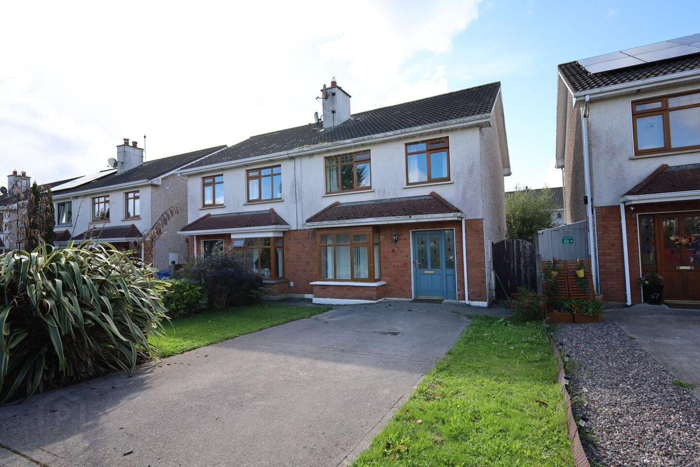 75 Ravensdale 1 of 13
