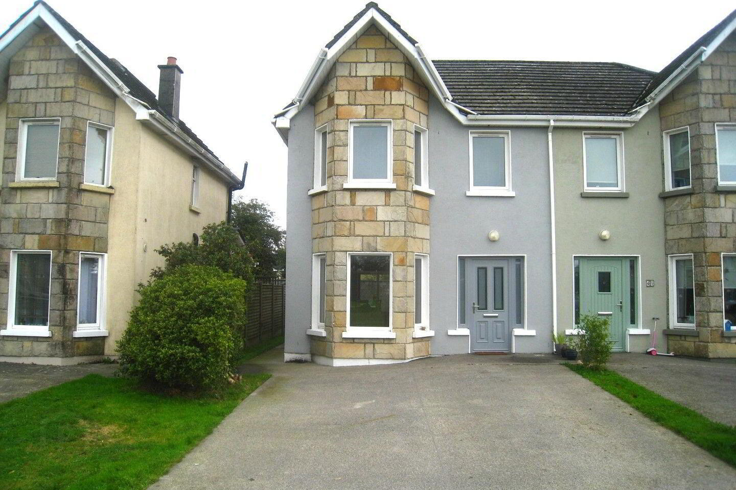 47 Abhainn Glas 1 of 26