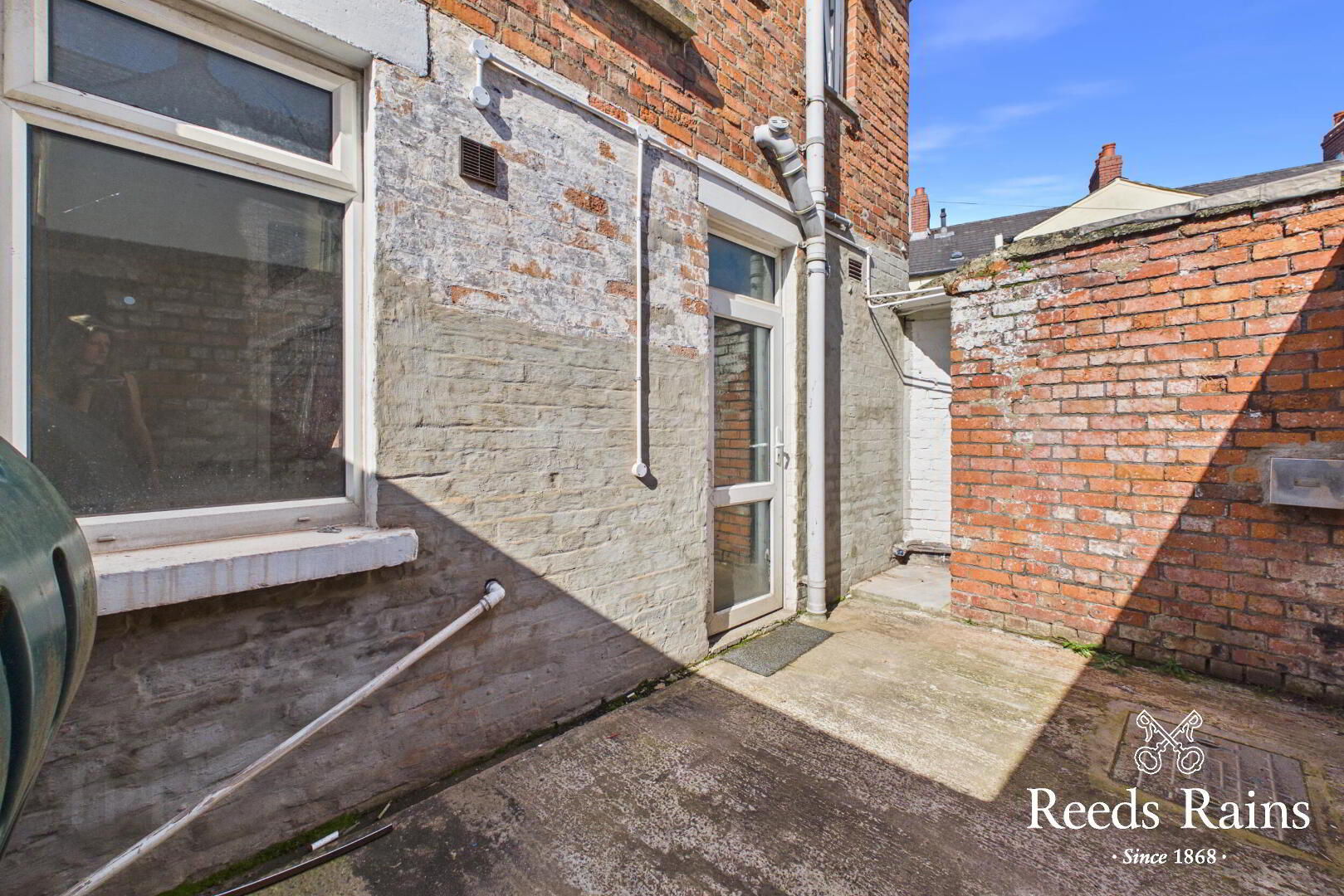 2 Daphne Street 17 of 17