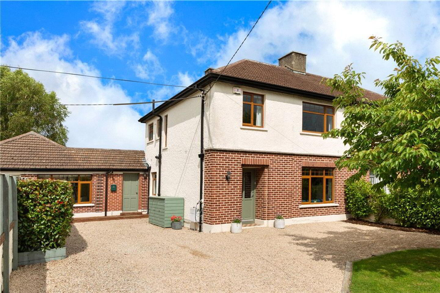 17 Arkendale Road 1 of 21