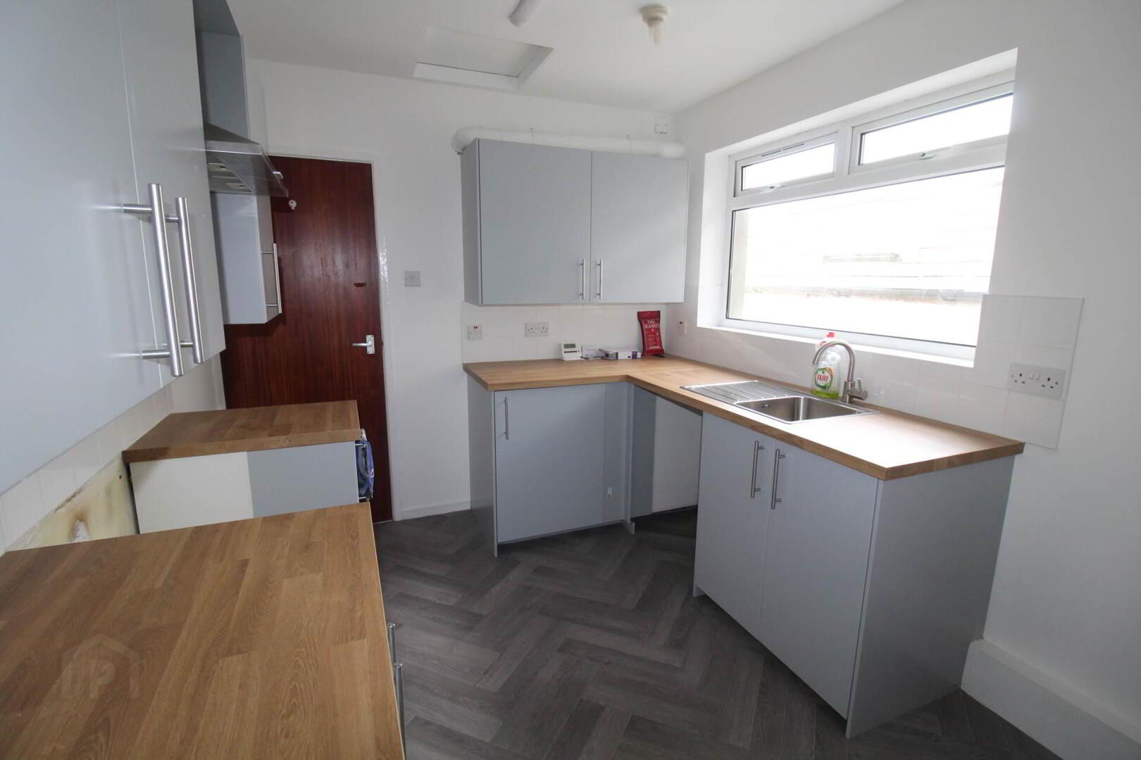 F2 38 Grays Hill 3 of 7