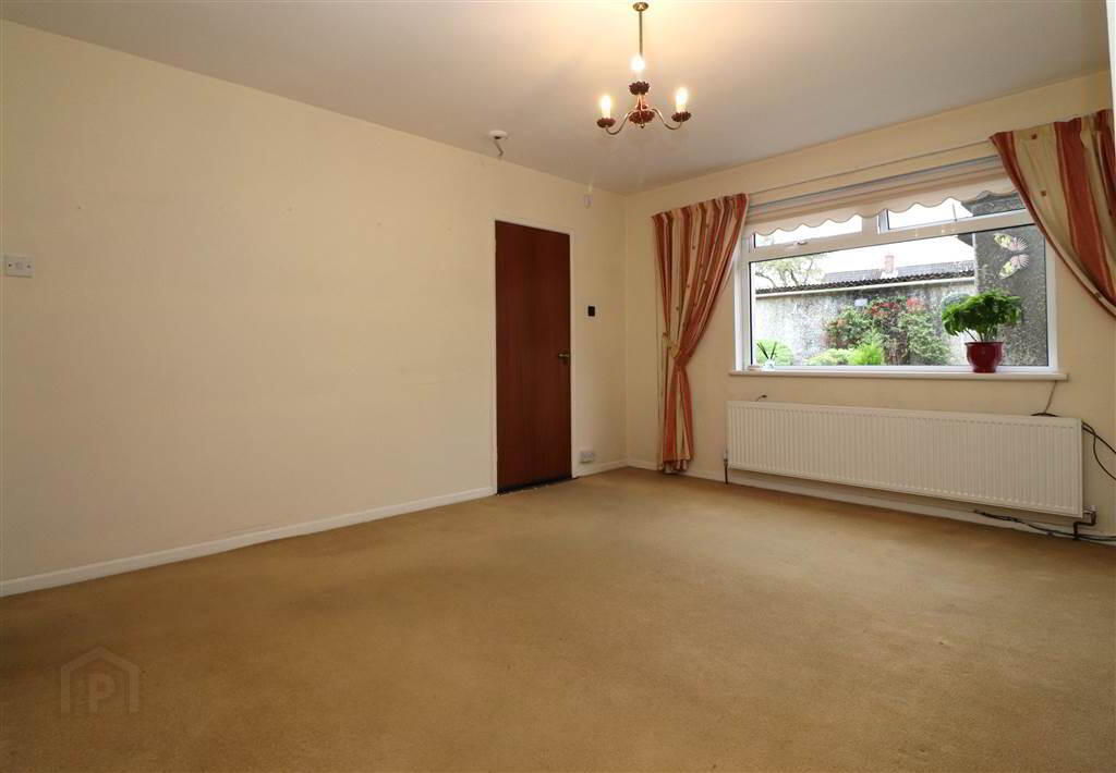40 Willow Gardens 2 of 11