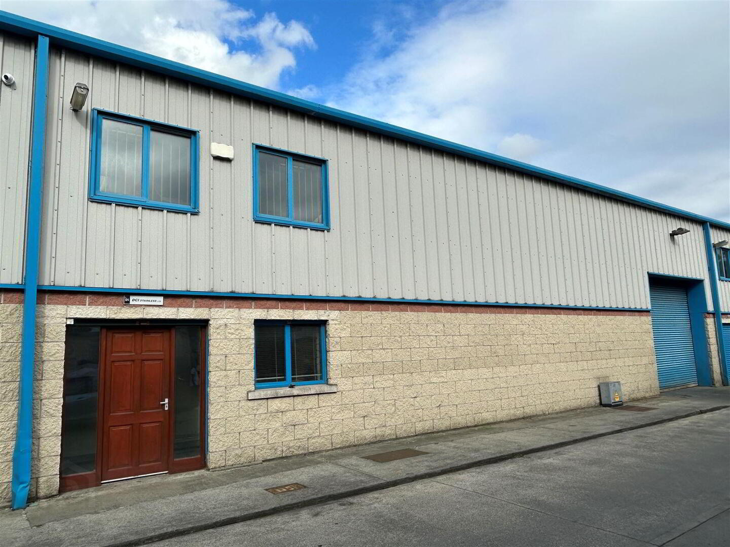 Unit 64, Boyne Business Park Greenhills 1 of 6