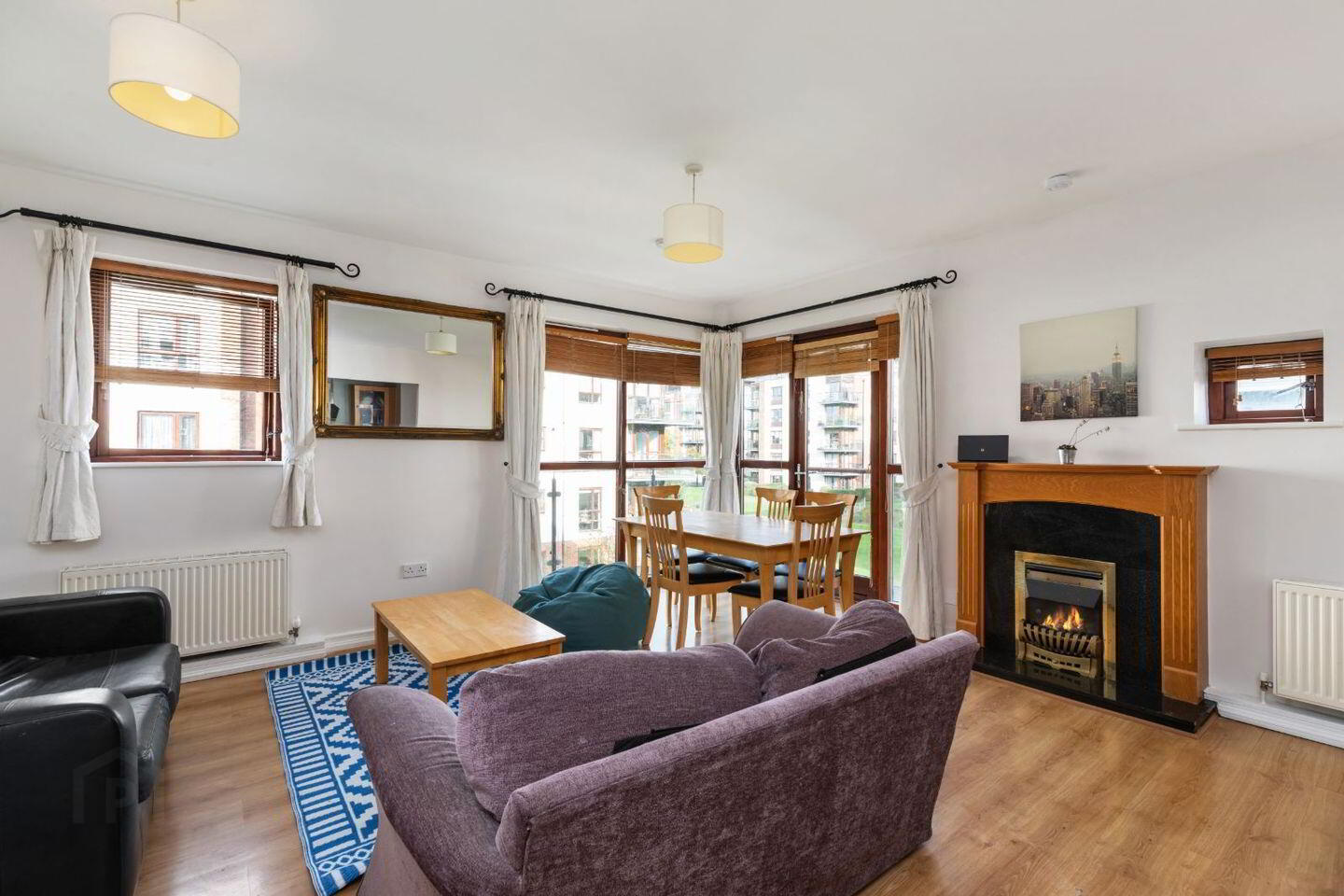 Apartment 17 Temple Gardens 2 of 12