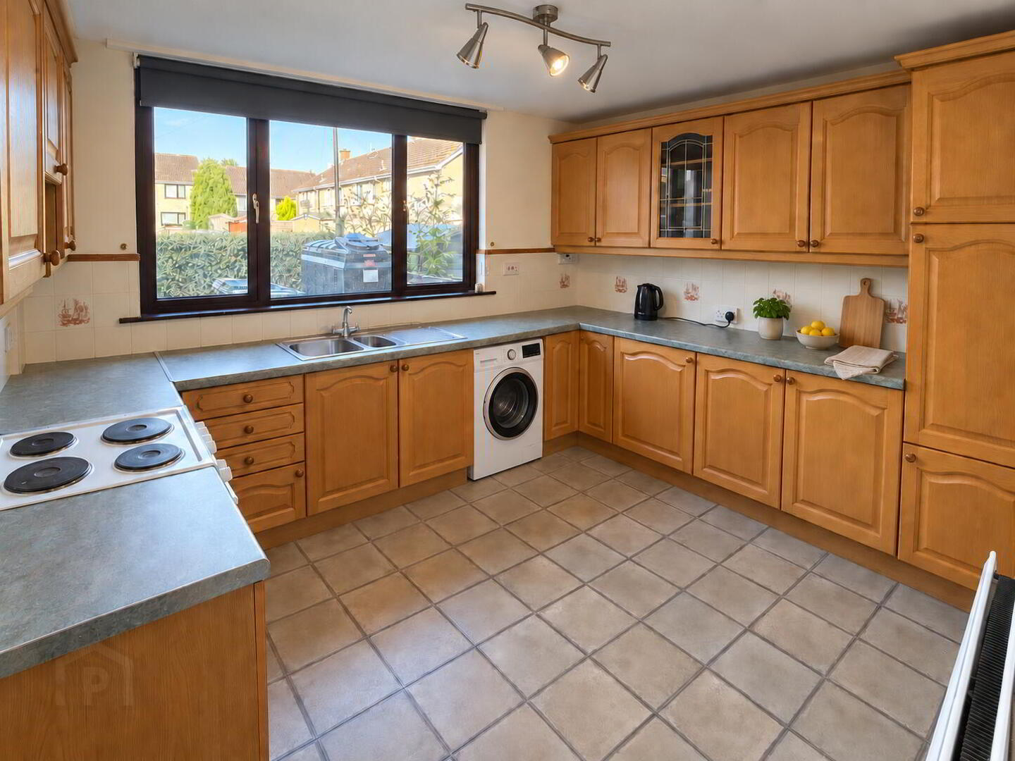 70 Glenmore Drive 3 of 10