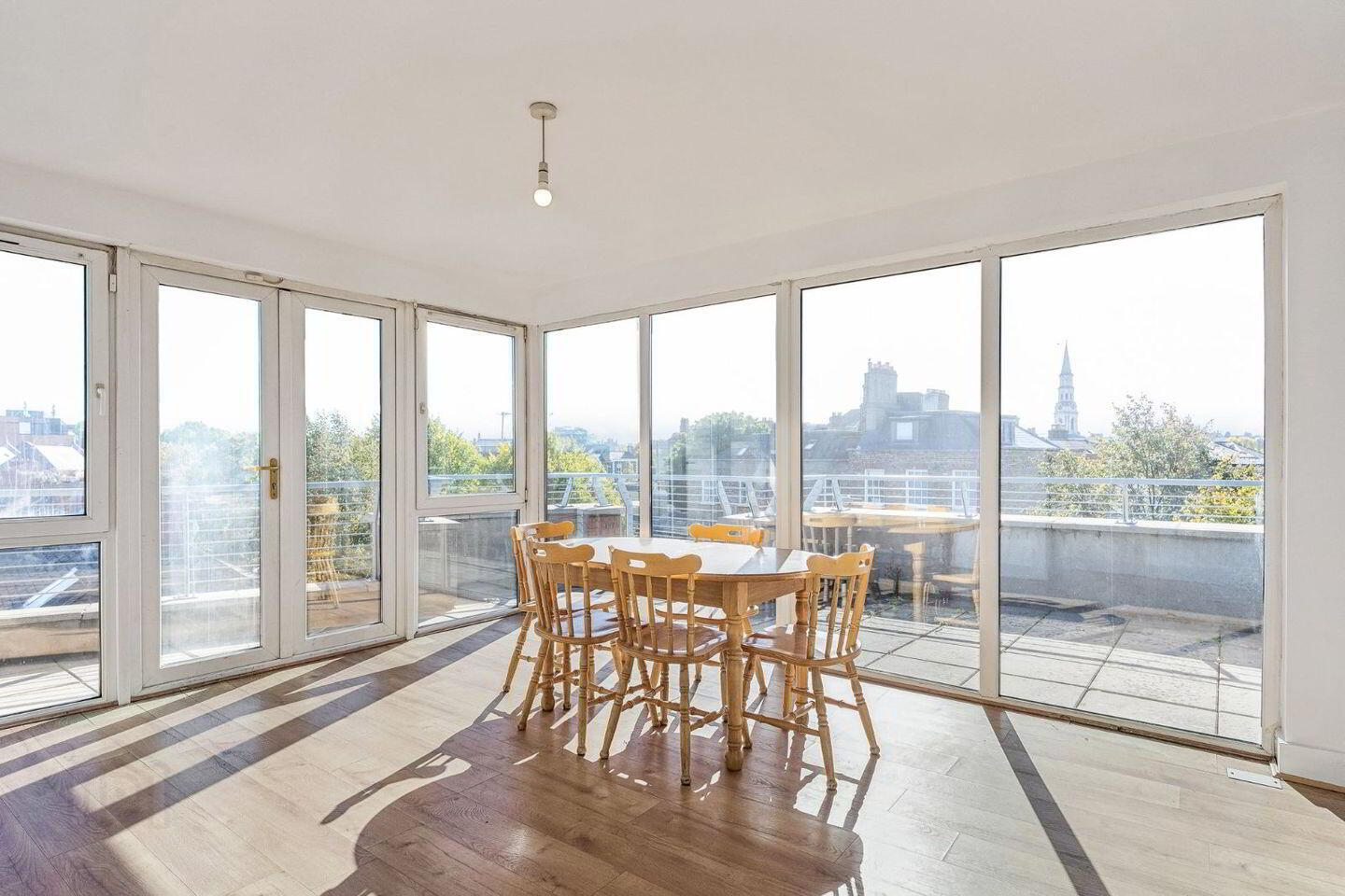 Apartment 23 Valentia House 2 of 16