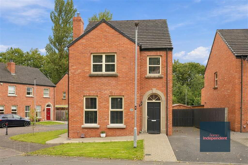 22 Eaton Fields 1 of 51