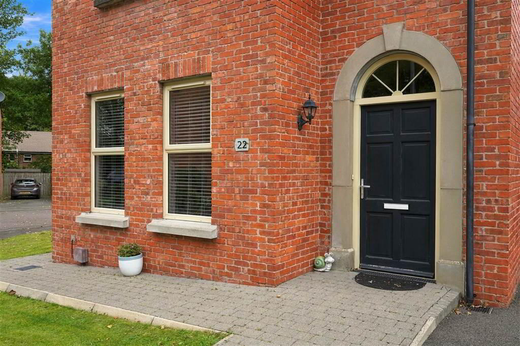 22 Eaton Fields 3 of 51