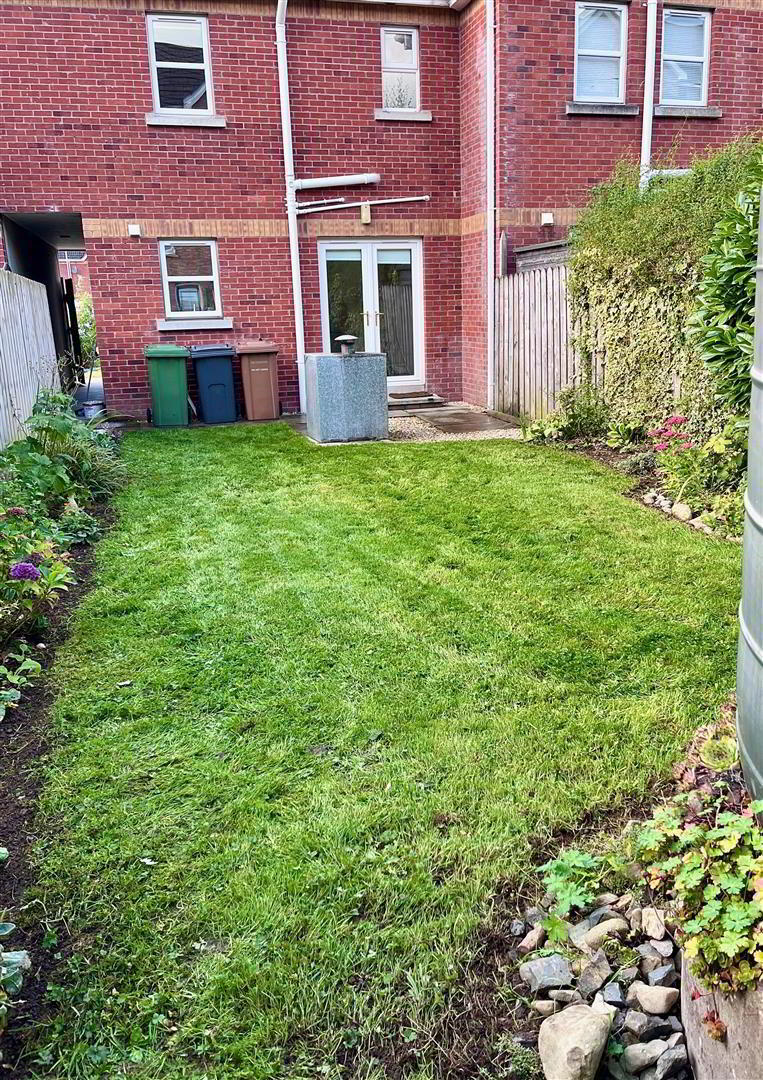70 Oak Grove 14 of 14