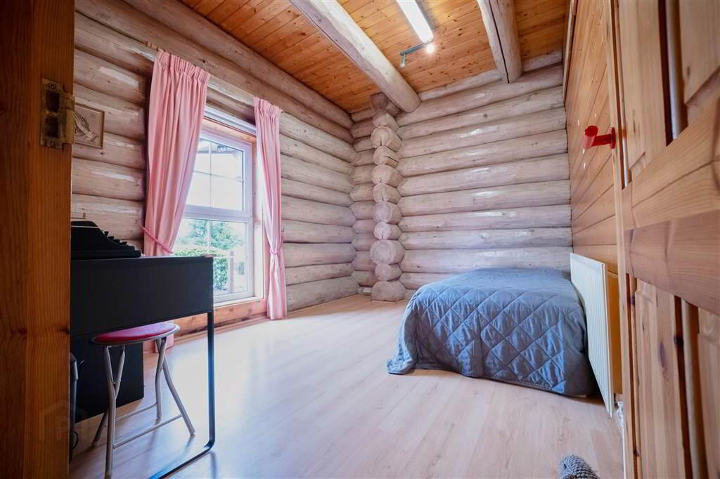 The Log Cabin, Tawnyculawee 28 of 28