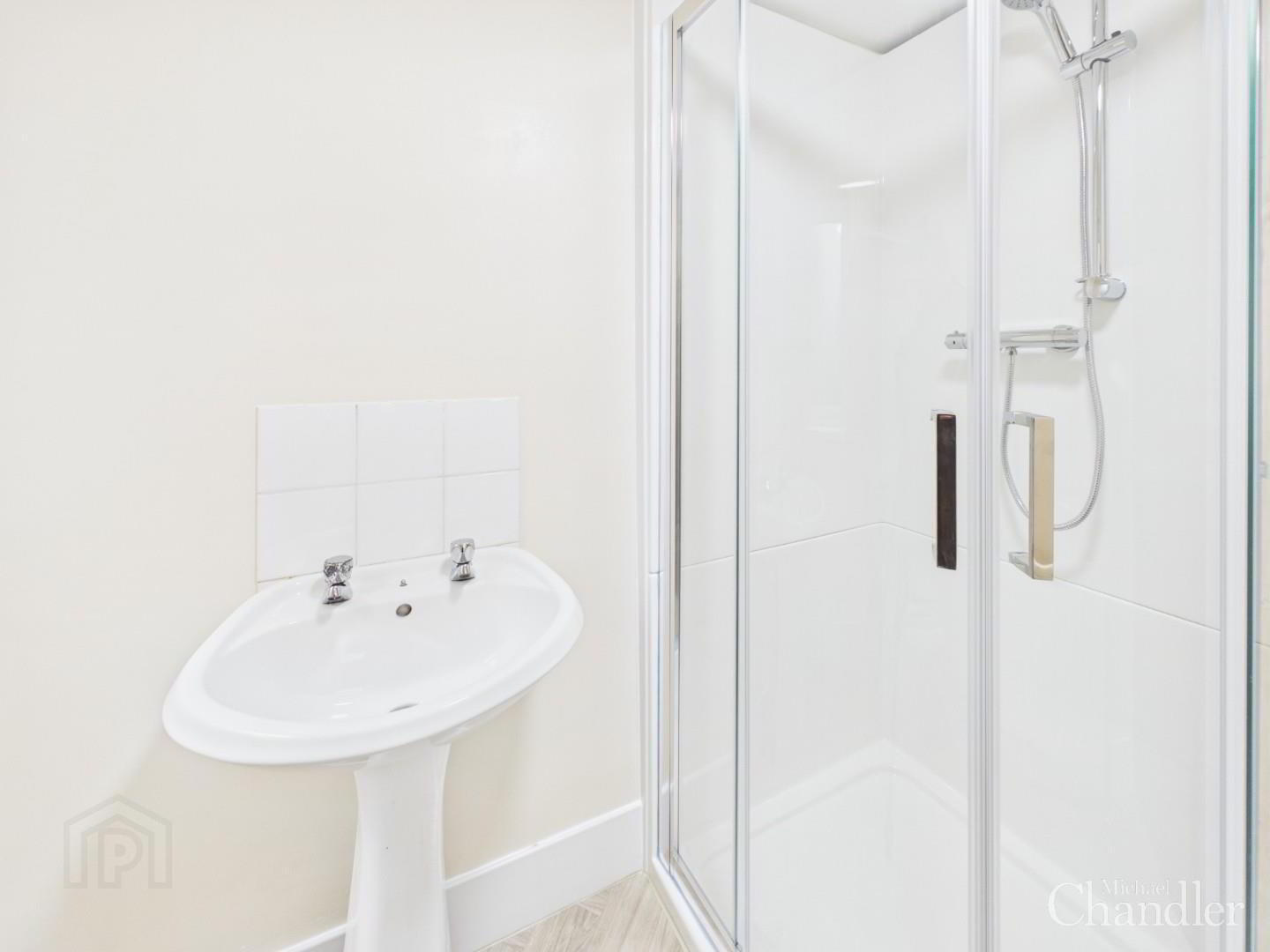 Apt 1, 74 Fitzroy Avenue 9 of 10