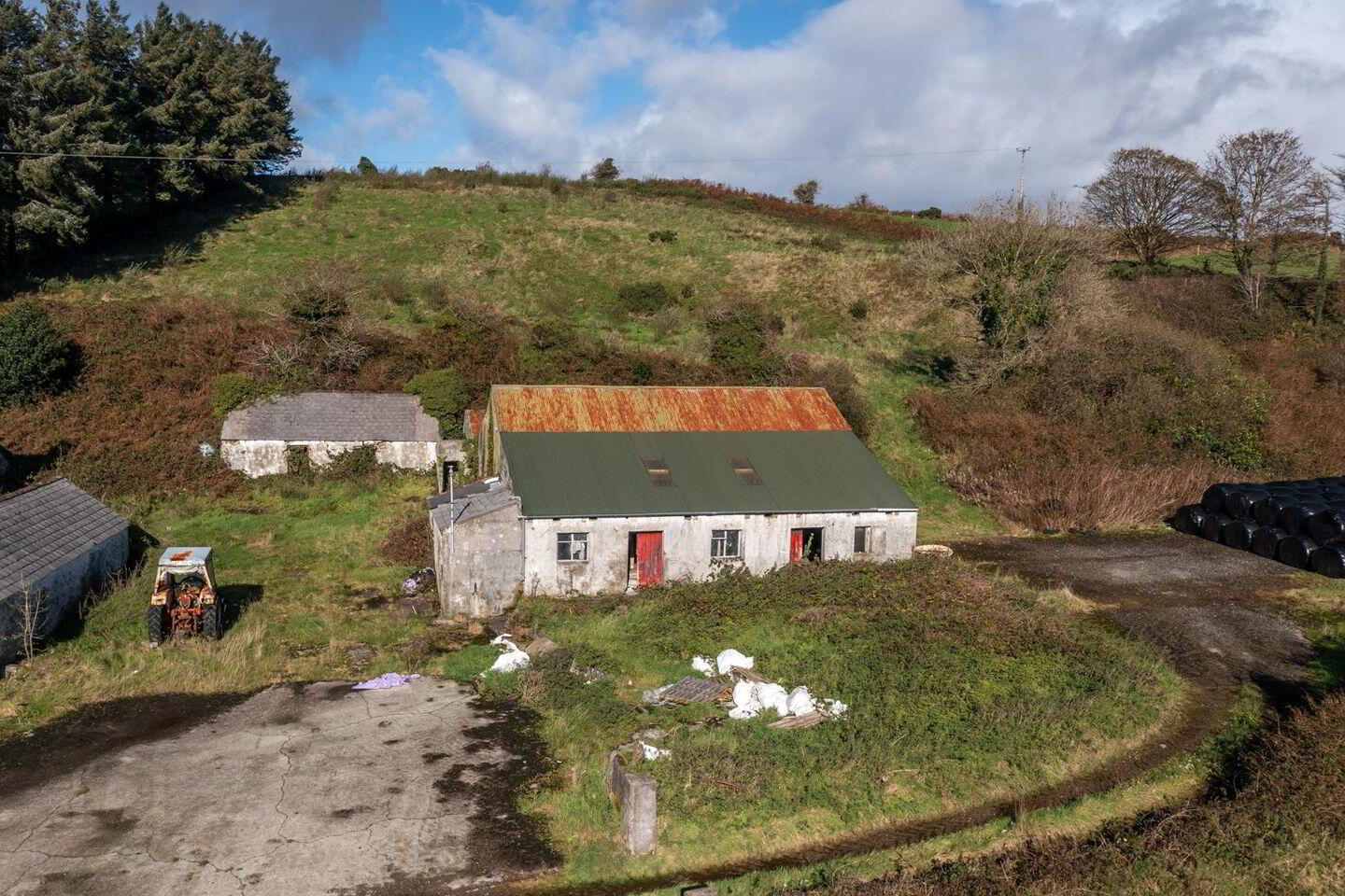 Closh House, Meenies Middle 16 of 17