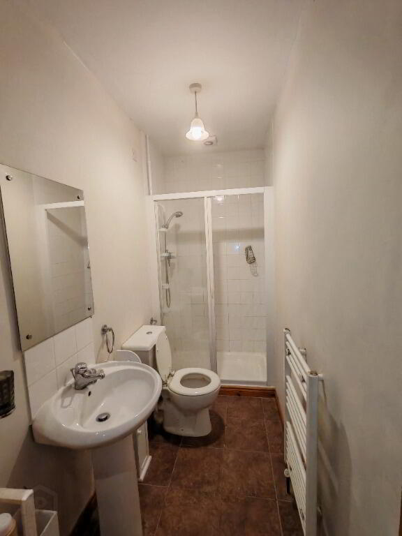 27 Woodville Street 11 of 11