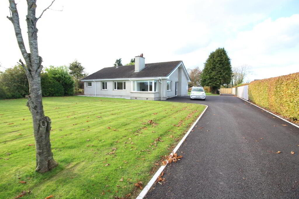 18 Dunygarton Road 1 of 16