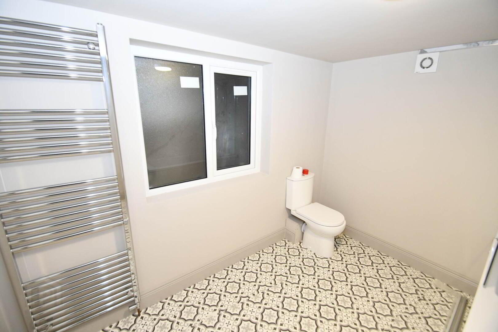 170 Kingsway 16 of 17