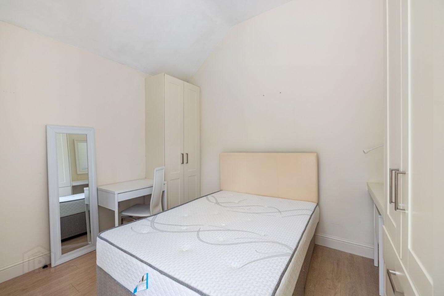 Apartment 1 Eversham Lodge 28 of 29