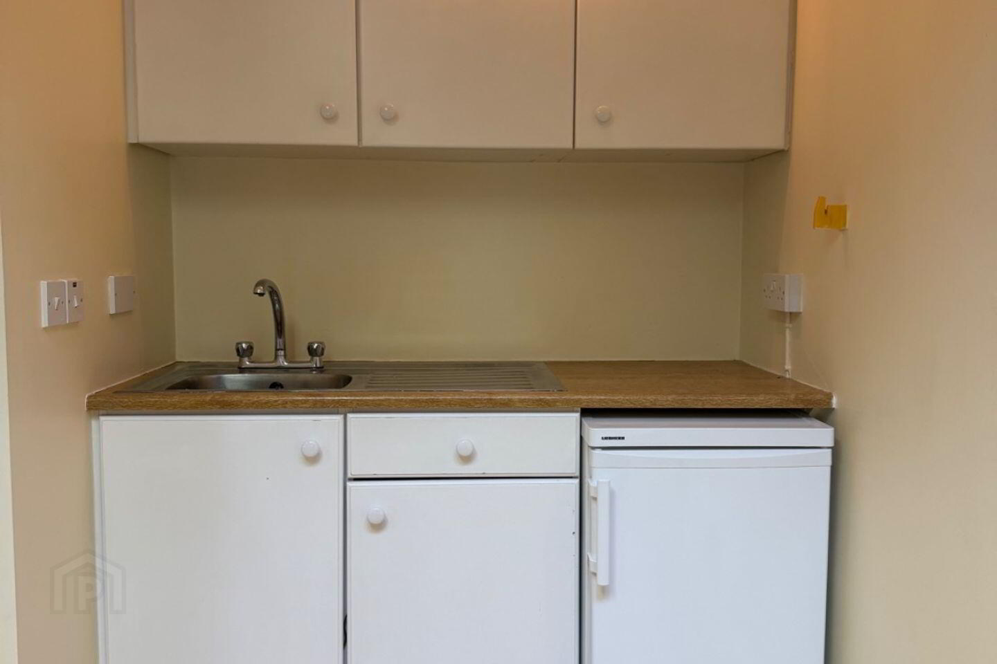 10 Herbert Lane 9 of 10