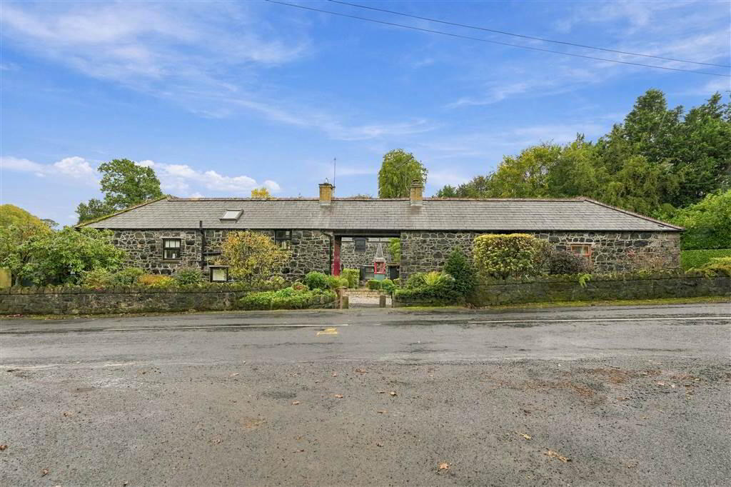4 Ballygarvey Mews 1 of 53