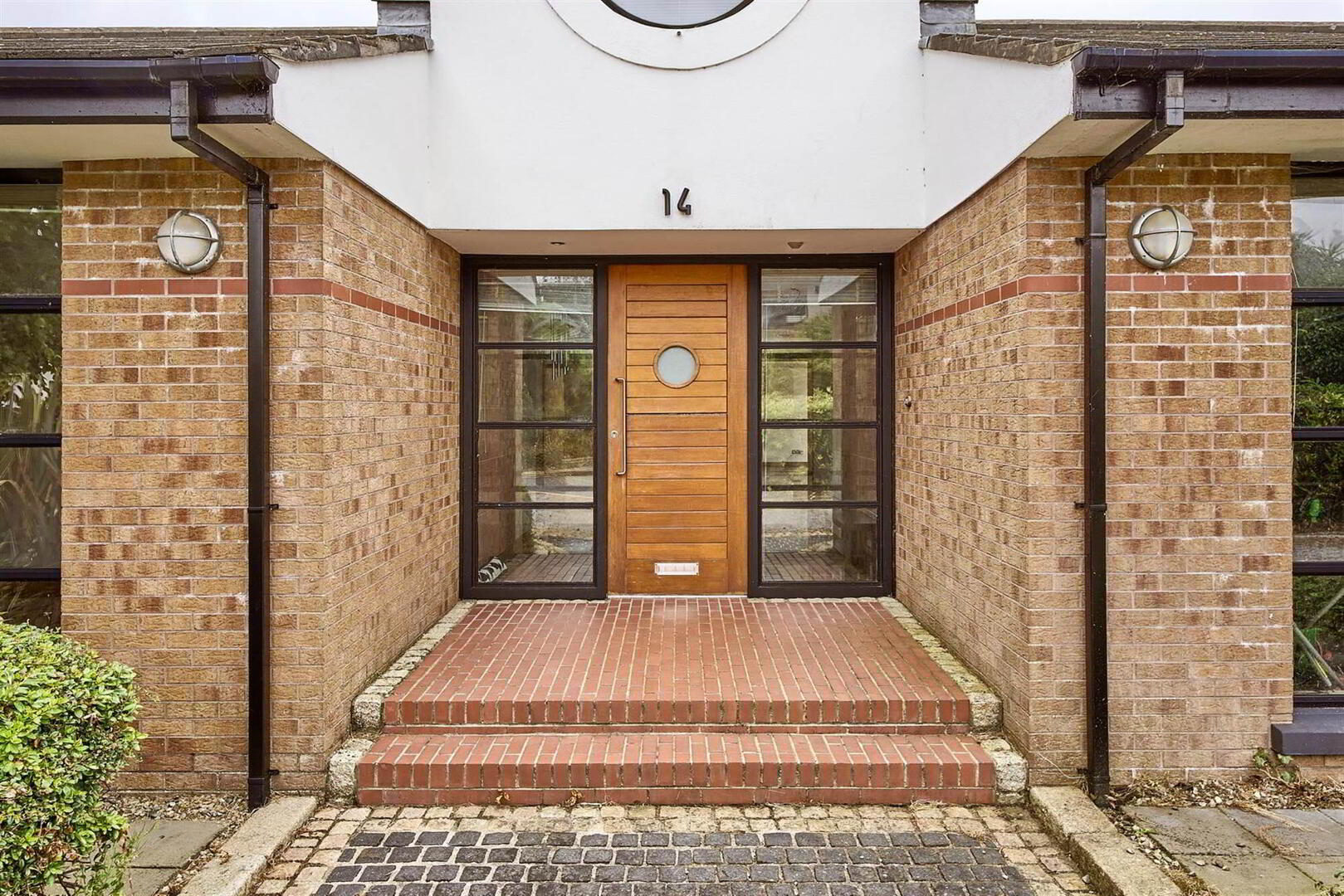 14 Stockbridge Park 3 of 32