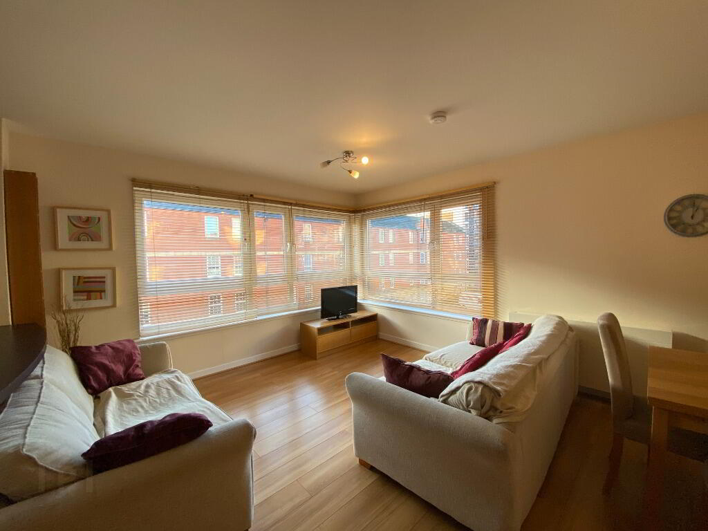 10 Salamander Court 1 of 8