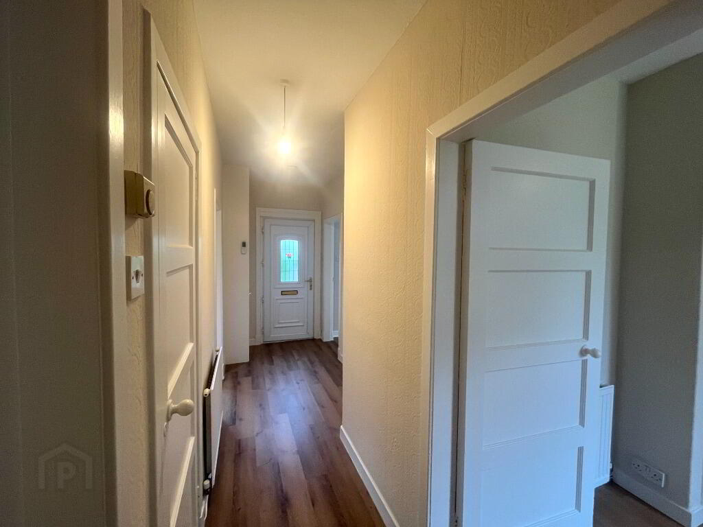 1 Dryden Grove 3 of 18