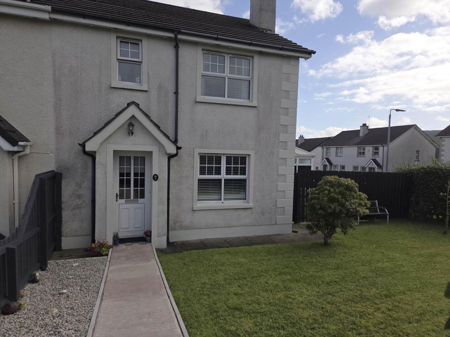 5 Whitehall Crescent 1 of 18