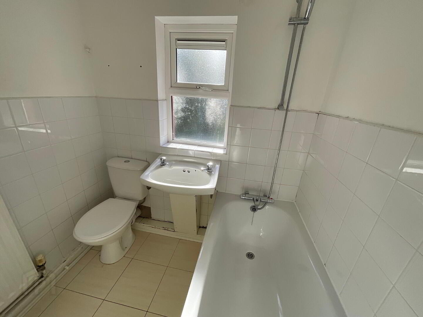 15 Hesketh Road 15 of 16