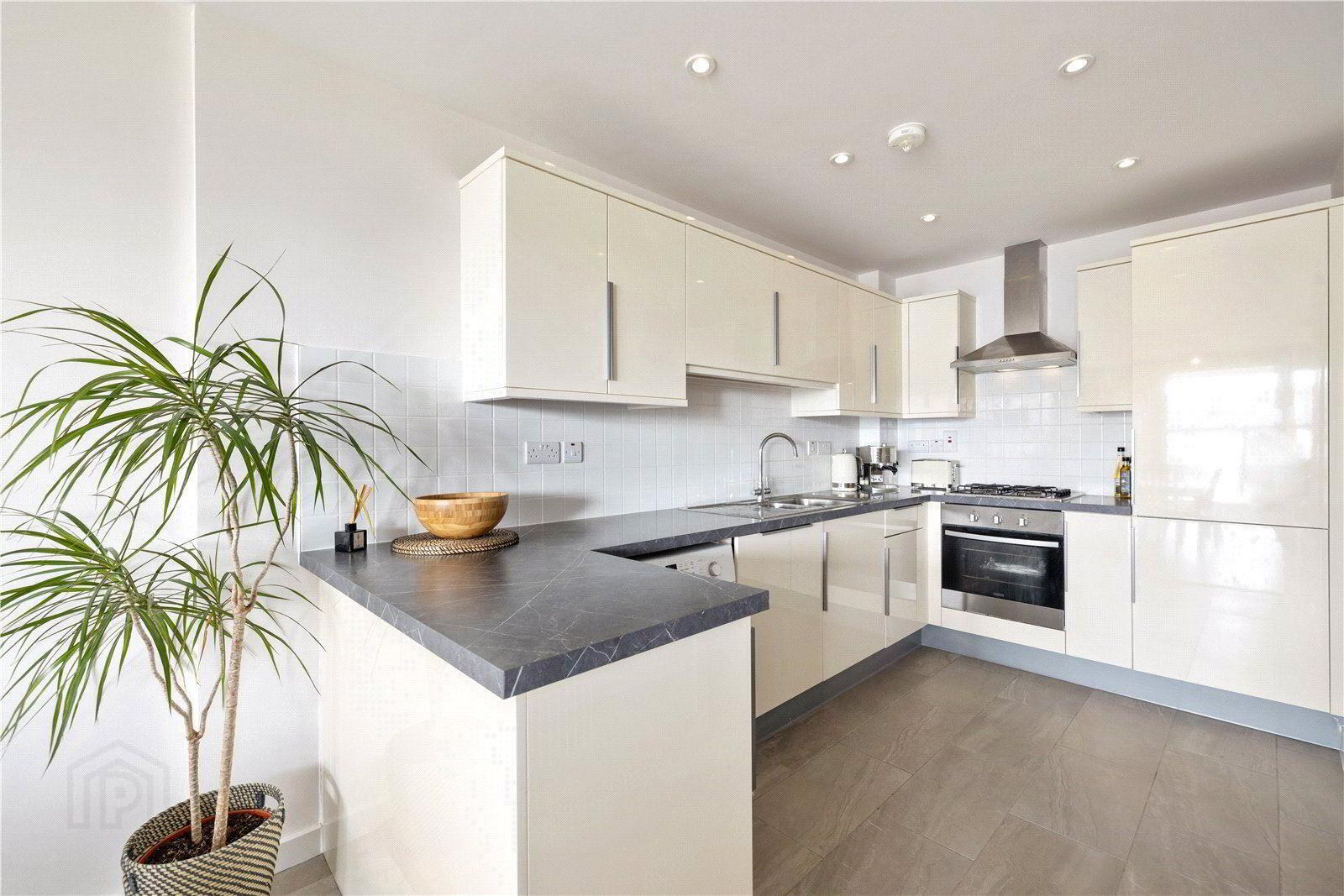 64 Beech House 2 of 12