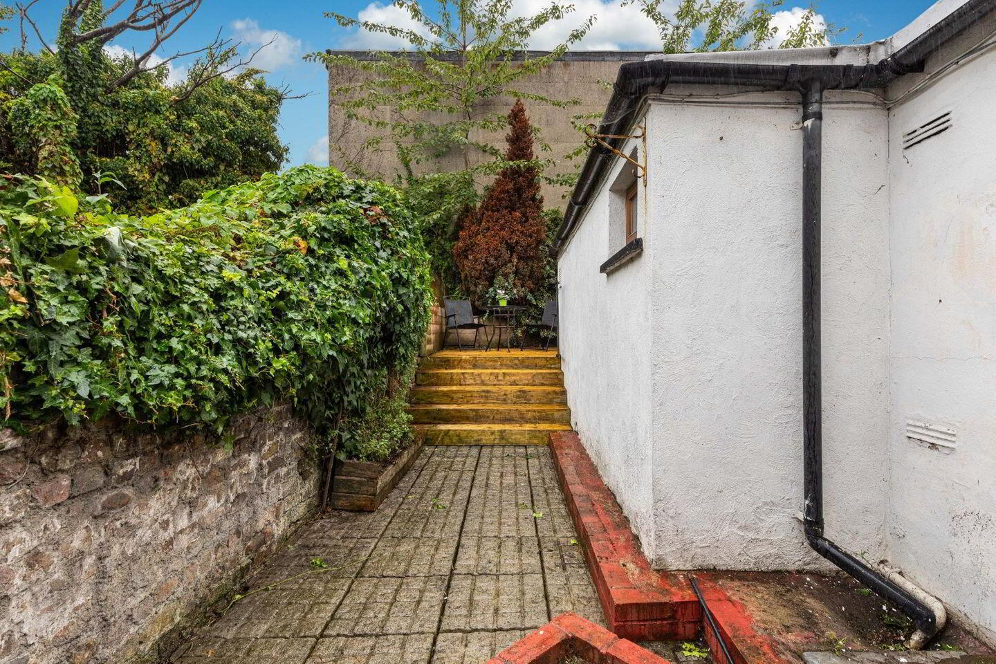 40 Bessborough Avenue 13 of 14