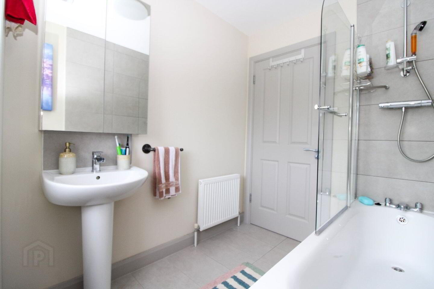 13 Elder Heath Way 34 of 34