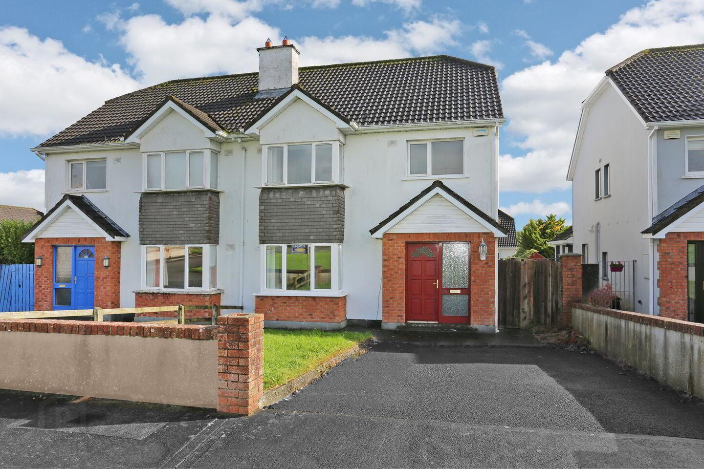 26 Oakwood 1 of 26