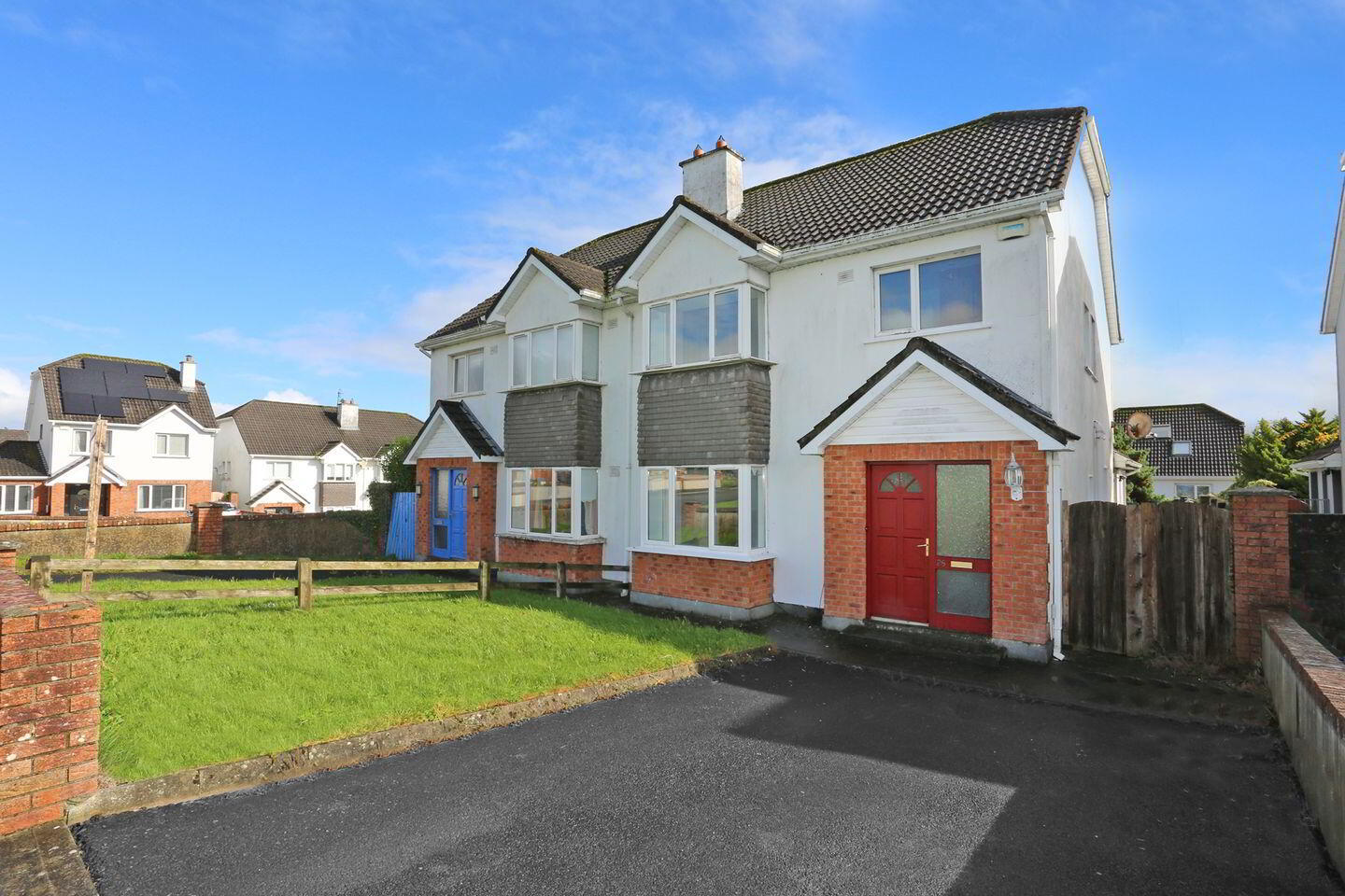 26 Oakwood 2 of 26